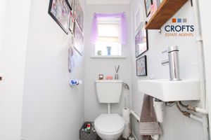 Cloakroom- click for photo gallery